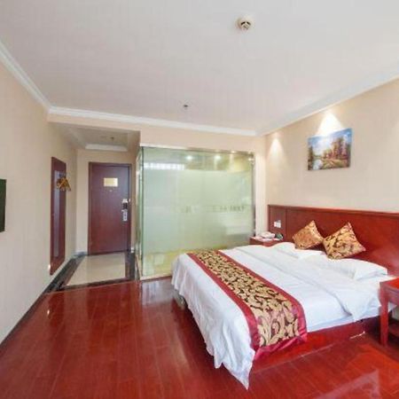 Greentree Inn Jiangsu Nantong Qidong Bus Station Express Hotel Hexingzhen Eksteriør billede